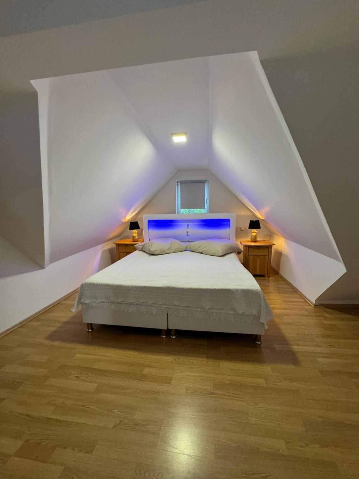 Apartment Adiferienwohnung *